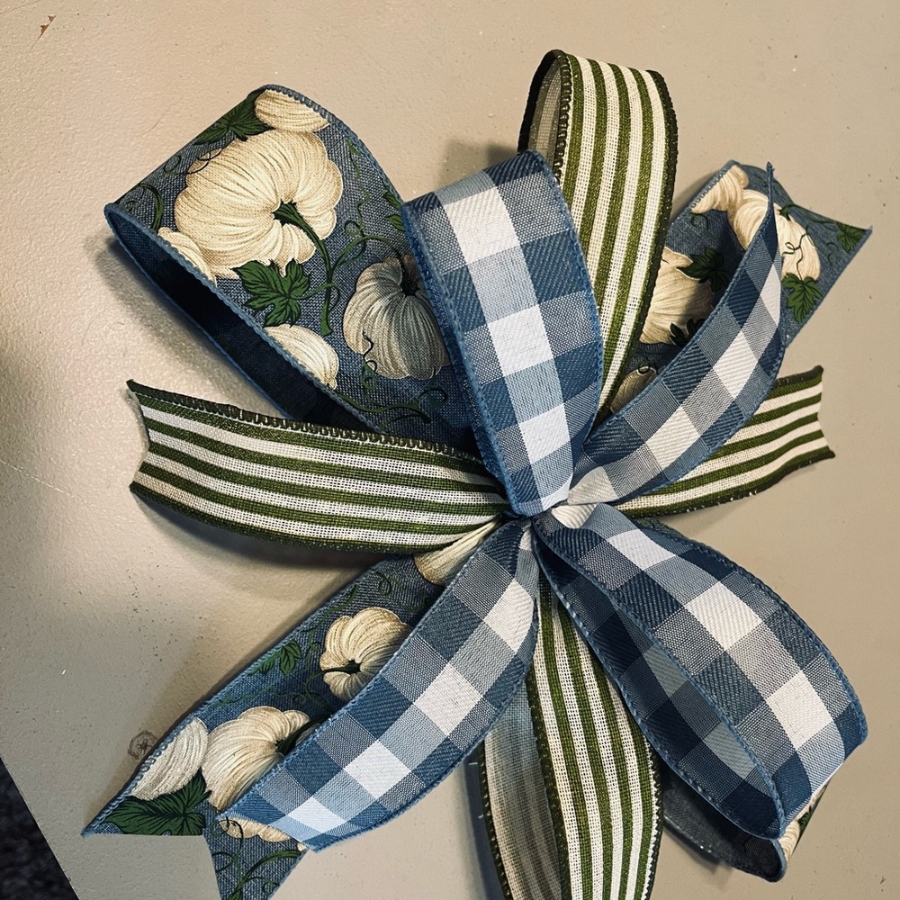 Fall lantern bow - Picture 3 of 4